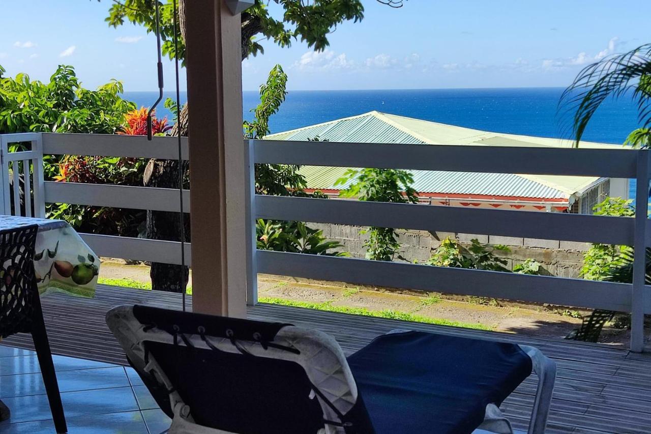 Bungalow With Sea View In Deshaies Exterior photo