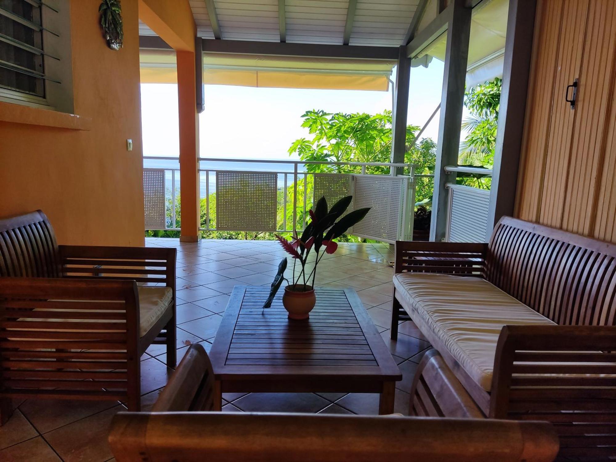 Bungalow With Sea View In Deshaies Exterior photo