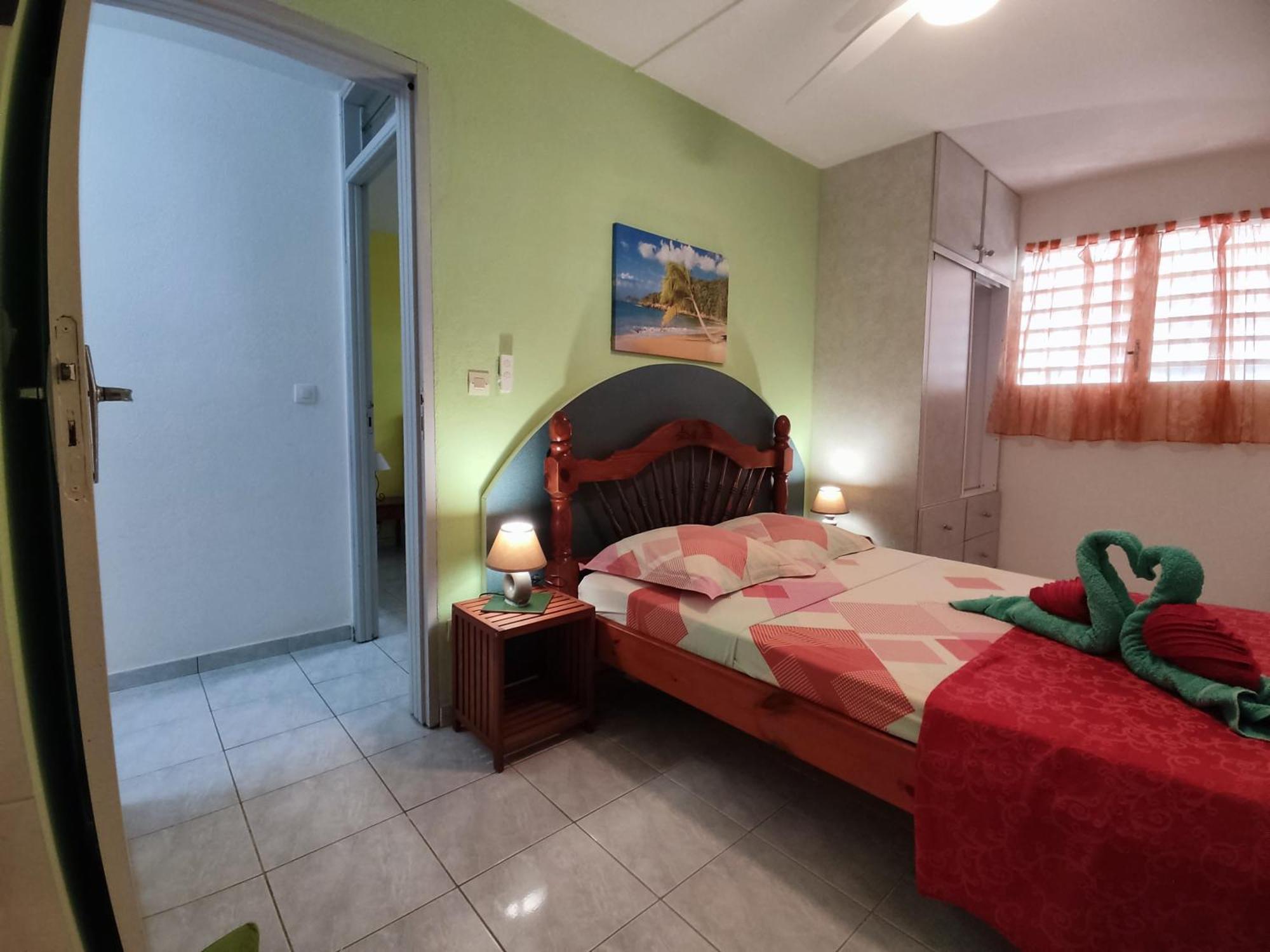 Bungalow With Sea View In Deshaies Exterior photo